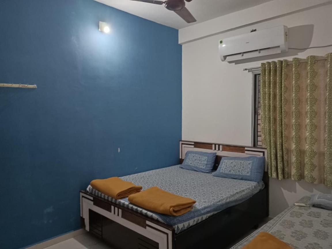 Honest Deluxe Room Garudeshwar Exterior foto